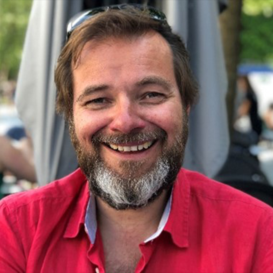 Os Senioruniversitet: Halvor Folgerø: «Ferjefolket» – storm og stille, fest og fødslar, kjærleik og kø